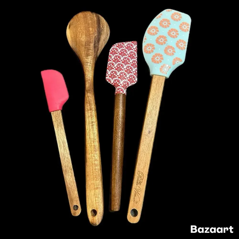 Preowned Pioneer Woman 3 Silicone Spatulas w/Acacia Wood Handle And Wooden Spoon